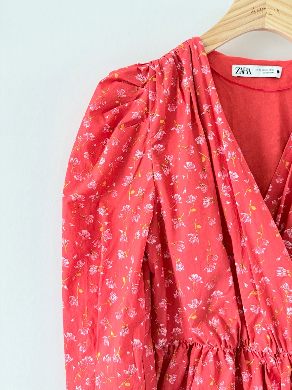 ZARA Floral Peplum Blouse XS Puff Sleeve Cottagecore Romantic Red Top - Picture 3 of 16